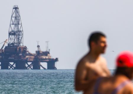 Пять стран проведут совместную очистку Каспийского моря