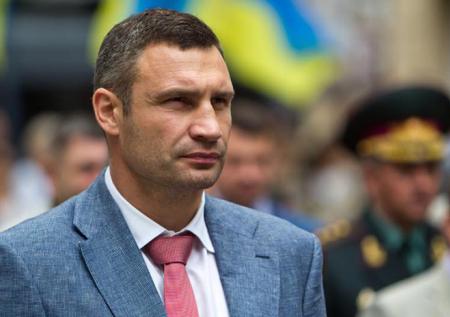 УДАР Кличко ослабляет Порошенко