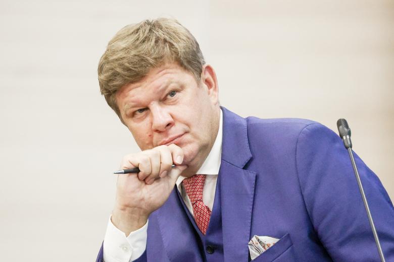 Дмитрий Губерниев