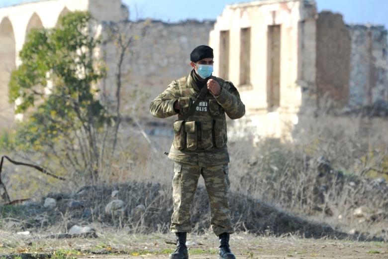 Сотрудник военной полиции Азербайджана