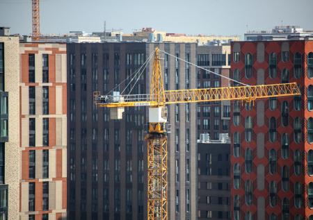 В Госдуме предложили поднять ставку по льготной ипотеке до 10–12%