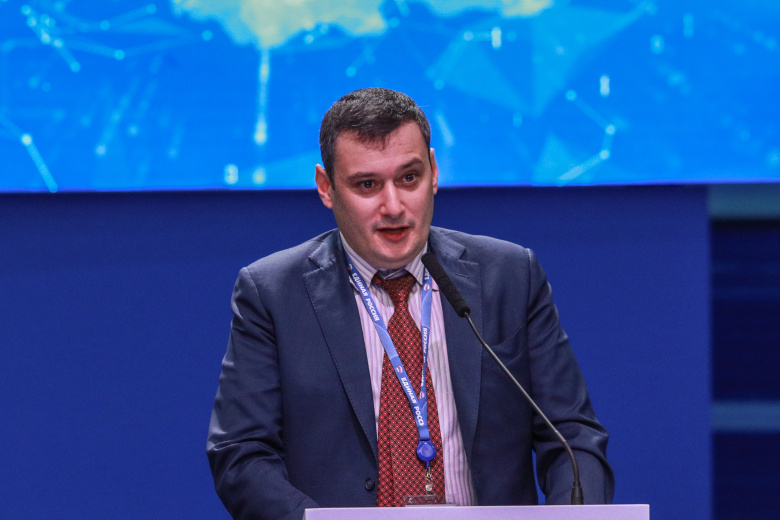 Александр Хинштейн