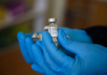 Мясников заступился за вакцину Pfizer