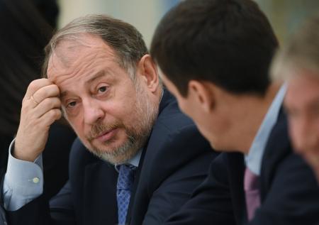 Олигарх ответил анекдотом на обвинение металлургов в «нахлобучивании»