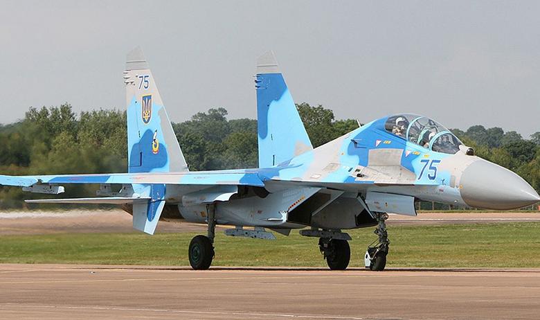 Истребитель Су-27