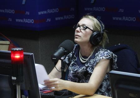 «Очень жаль»: Митрофанова о смерти известного всей стране ведущего «Маяка»