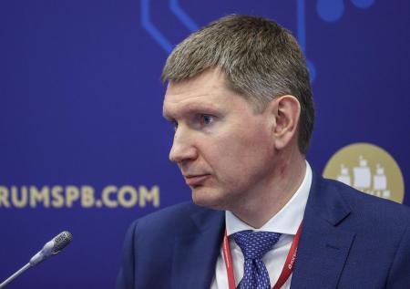 Решетников объяснил причины волатильности валютного курса в России