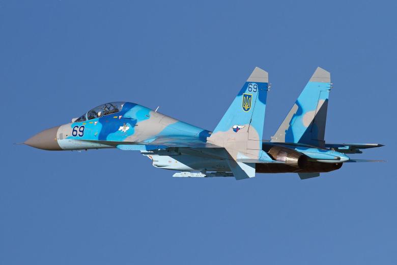 Истребитель Су-27
