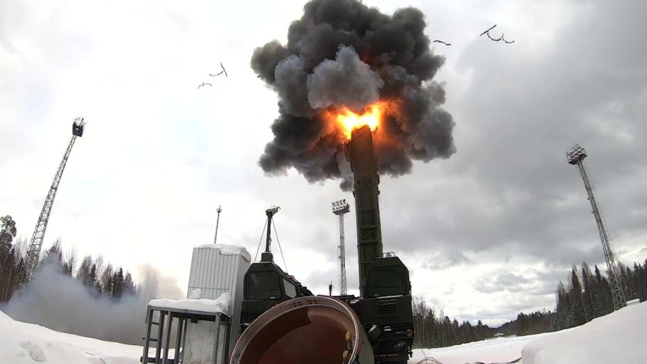 Что известно о ракете РС-26 «Рубеж», которую ВС РФ могут сбросить на Киев