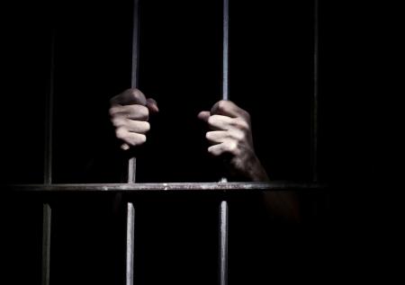 Двое заключенных зачали ребенка, ни разу не увидев друг друга