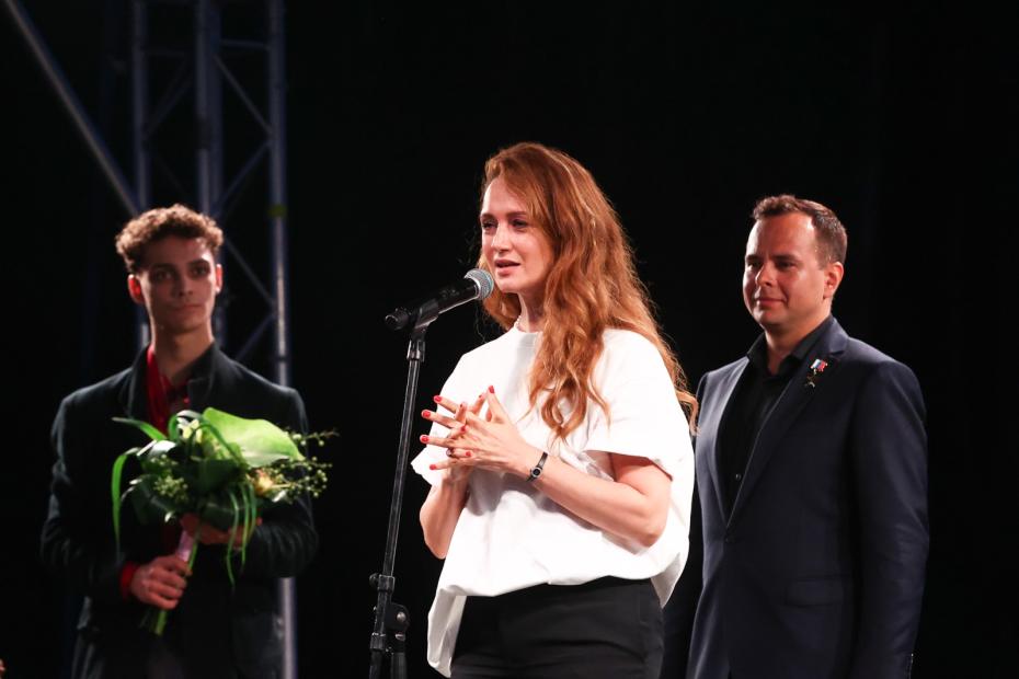 Виктория Исакова на XXXIII церемонии награждения Первой театральной премией «Хрустальная Турандот»