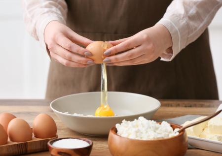Диетолог назвала продукты, с которыми не стоит смешивать творог