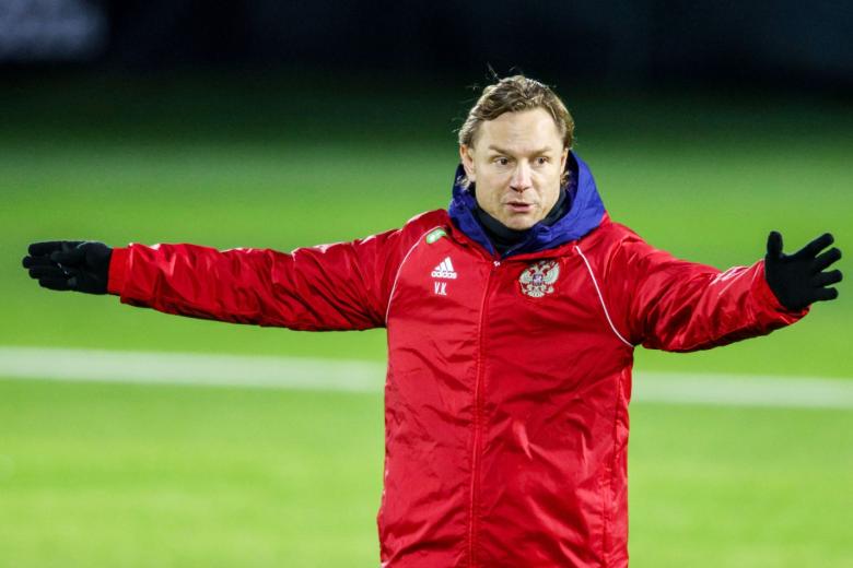 Валерий Карпин