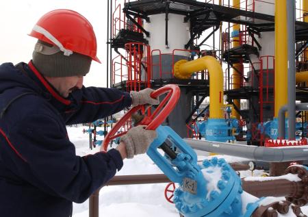 «Газпром», МММ и ЮКОС названы самыми известными компаниями начала 90-х в РФ