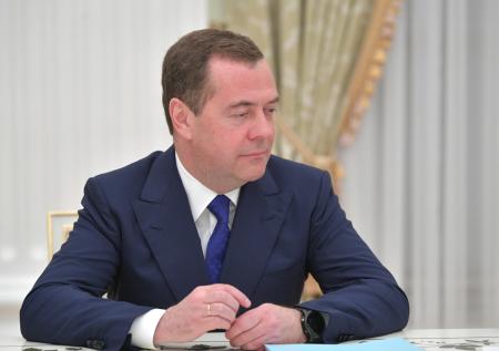 Медведев назвал 5 способов оставить Европу без российского газа