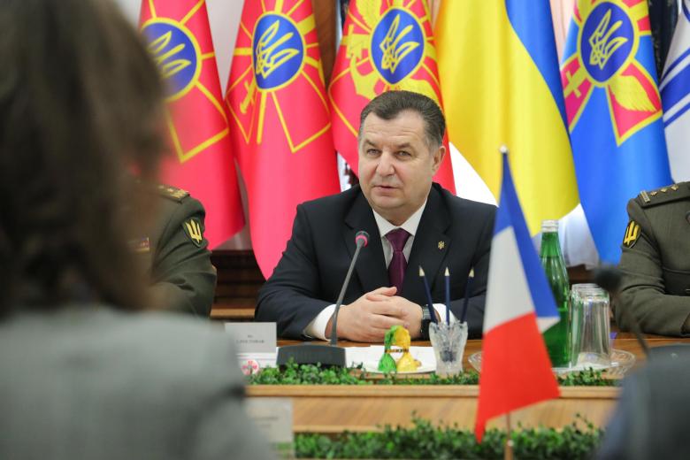 Степан Полторак