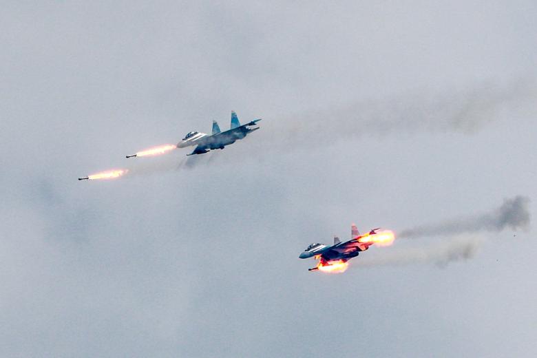 Истребители Су-35 