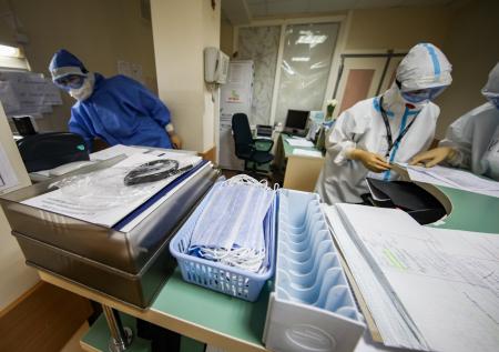 В России впервые выявили более 1100 смертей от COVID-19 за сутки