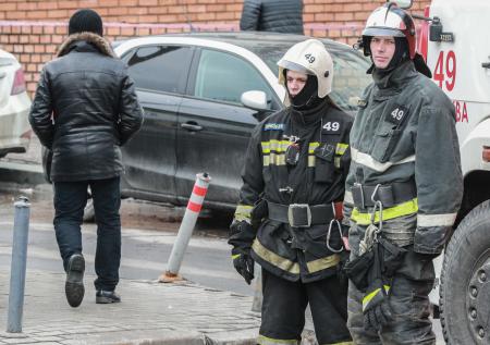 Жильцов дома на Варшавском шоссе эвакуируют из-за возгорания 