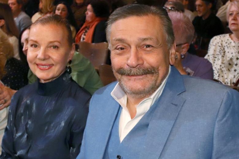 Дмитрий Назаров (справа)