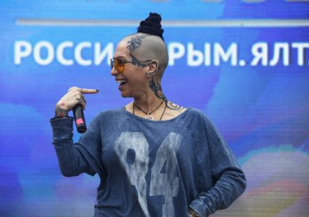 Наргиз предрекли до трех лет тюрьмы за исполнение запрещенных песен Фадеева