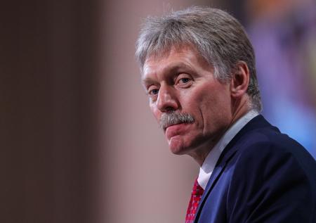 Песков назвал причину увеличения численности российских войск