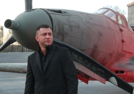 Прилучный и Карпович появились вдвоём на премьере «Девятаева»