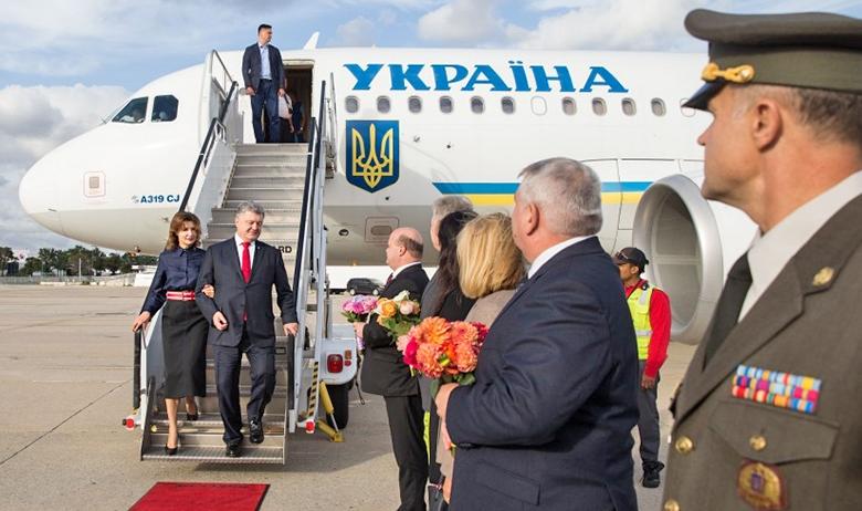 Президент Украины Пётр Порошенко с супругой