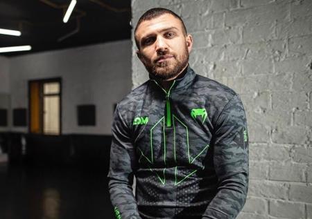 Ломаченко проиграл Лопесу и лишился двух чемпионских поясов