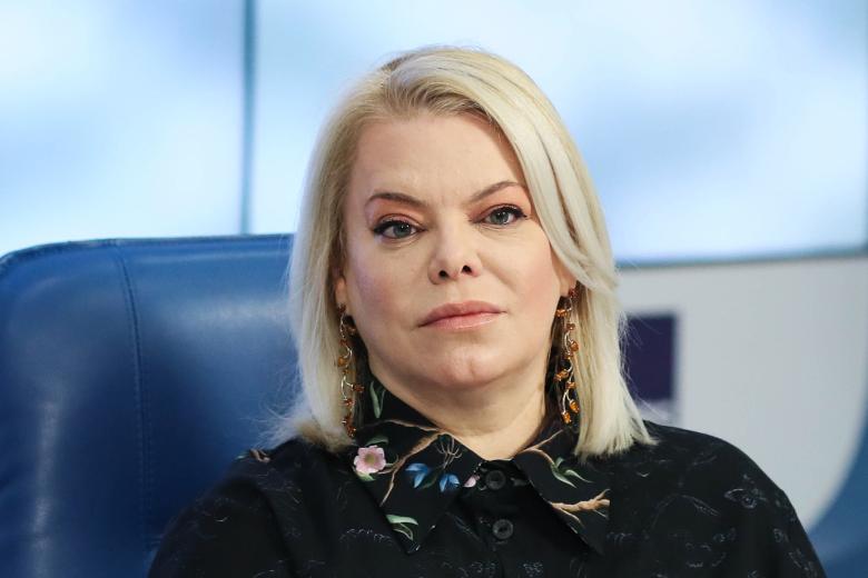 Актриса Яна Поплавская