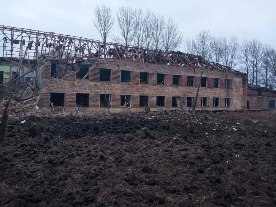 Военные объекты в Ивано-Франковске и Ровно на Западной Украине подверглись массированному обстрелу и были разрушены