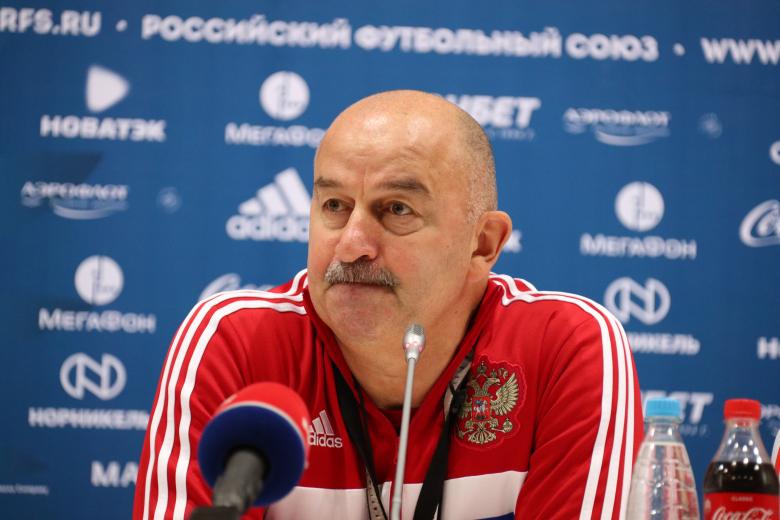 Главный тренер сборной России по футболу Станислав Черчесов