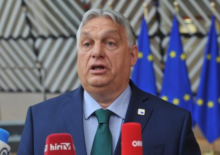 Евросовет забеспокоился из-за переговоров Орбана с Путиным