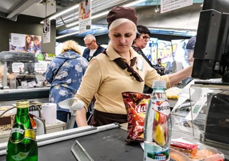 Россиянам рассказали, как их могут обмануть с электронными кассовыми чеками