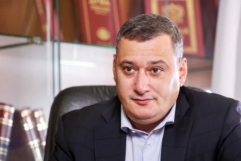 Александр Хинштейн