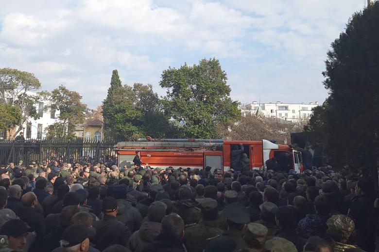 Протест оппозиции в Абхазии