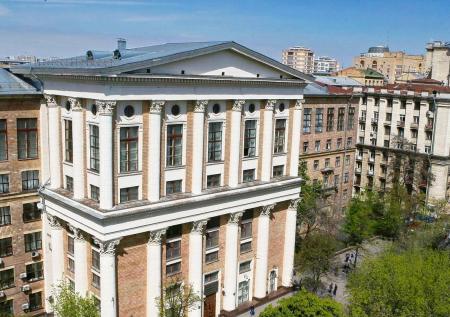 РГГУ захотел выйти из подчинения государству