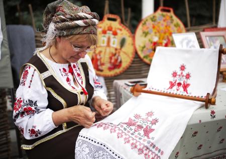 30 июля: Марина Лазоревая, день дружбы и вышивки