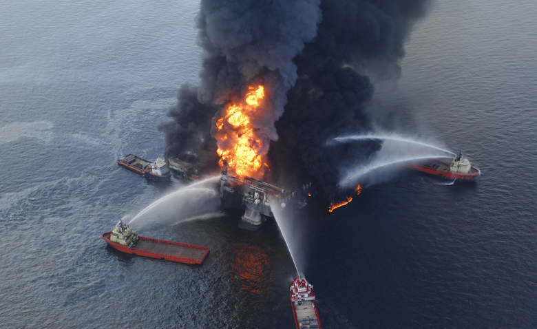 Апрель 2010 года. Ликвидация аварии на нефтяной платформе Deep Horizon
