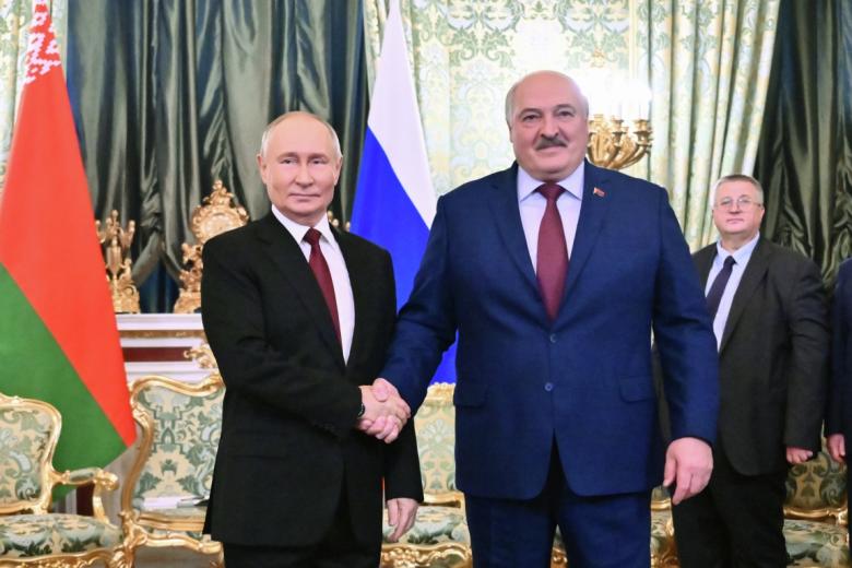 Президент РФ Владимир Путин и президент Белоруссии Александр Лукашенко во время встречи в Кремле