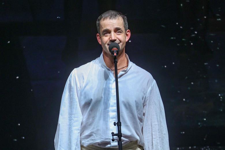 Дмитрий Певцов