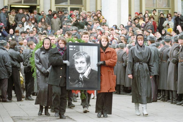 Похороны журналиста Дмитрия Холодова, 1994 год