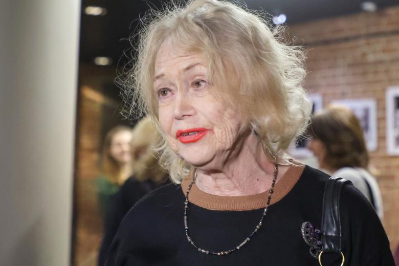 Светлана Немоляева