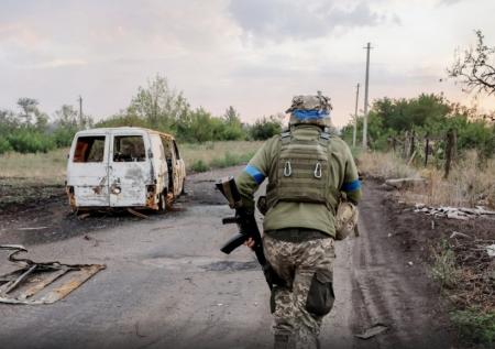 Солдаты ВСУ прострелили голову Ленину