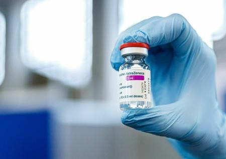 Учёные оценили эффективность сочетания вакцин Sinovac и AstraZeneca