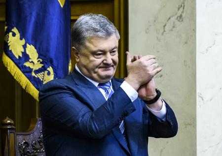 Порошенко пройдёт в Раду почётным председателем 