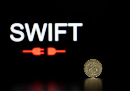 Более 10 банков лишатся доступа к SWIFT с 17 марта