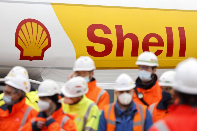 Сотрудники компании Shell
