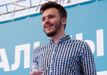 Кремль не комментирует призыв сотрудника ФБК в армию