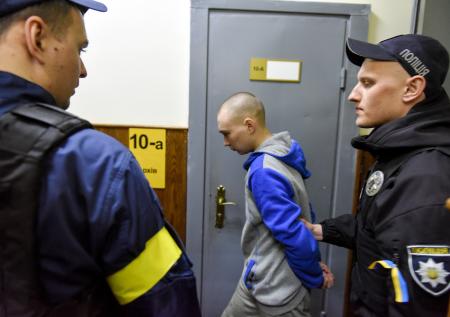 Украинский суд приговорил российского солдата к пожизненному заключению
